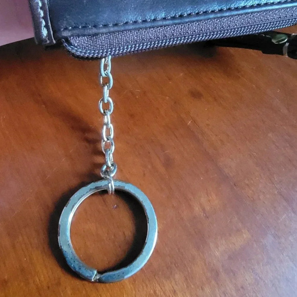 Coach Hamptons Embossed Stitched Signature Brown Leather Card Case with Keyring - Picture 8 of 14